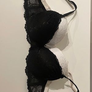 2pc bombshell lace bra size 32B